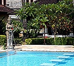 swimmingpool hotel Kuta